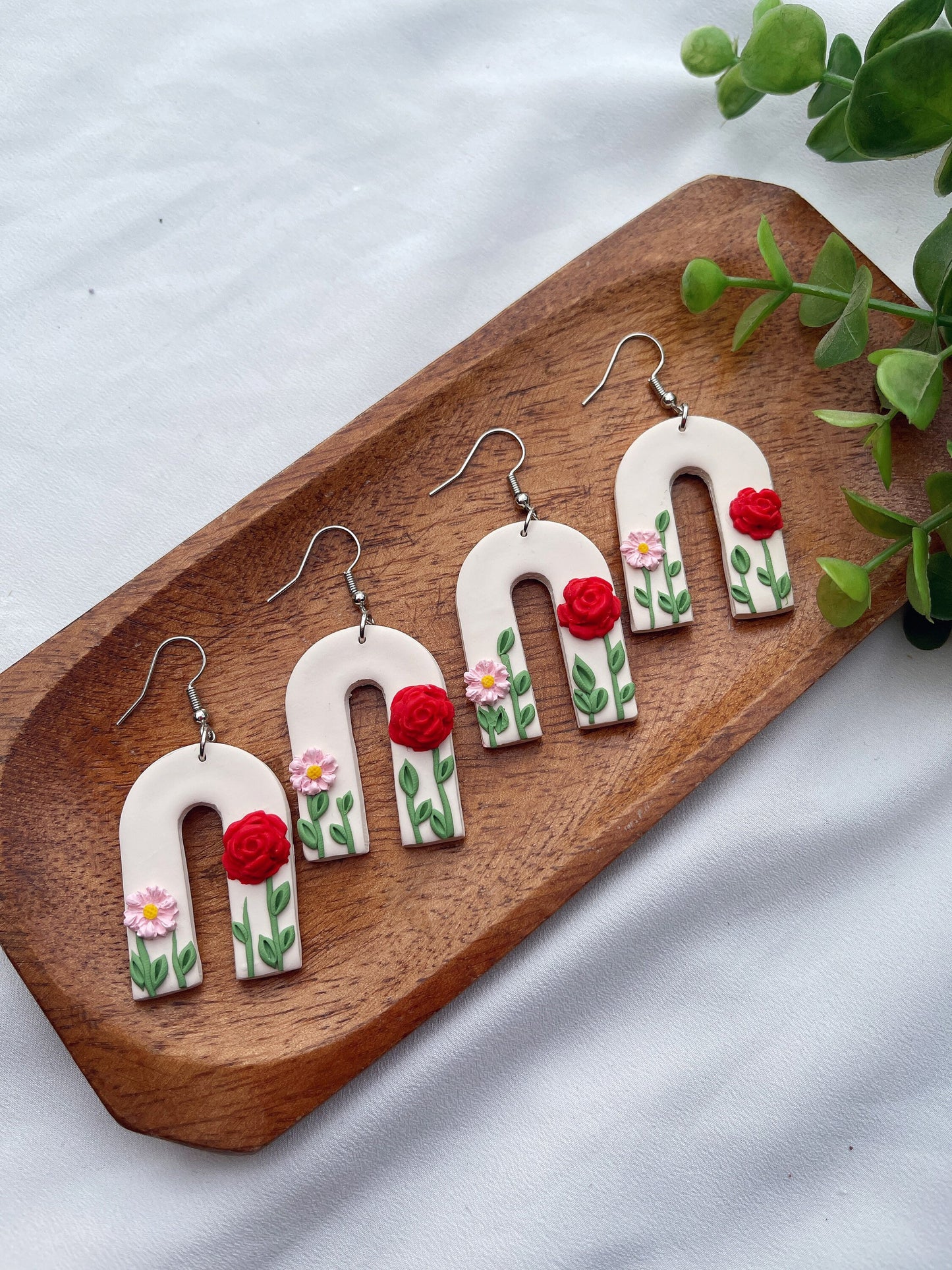 Hilda Arch Clay Earrings