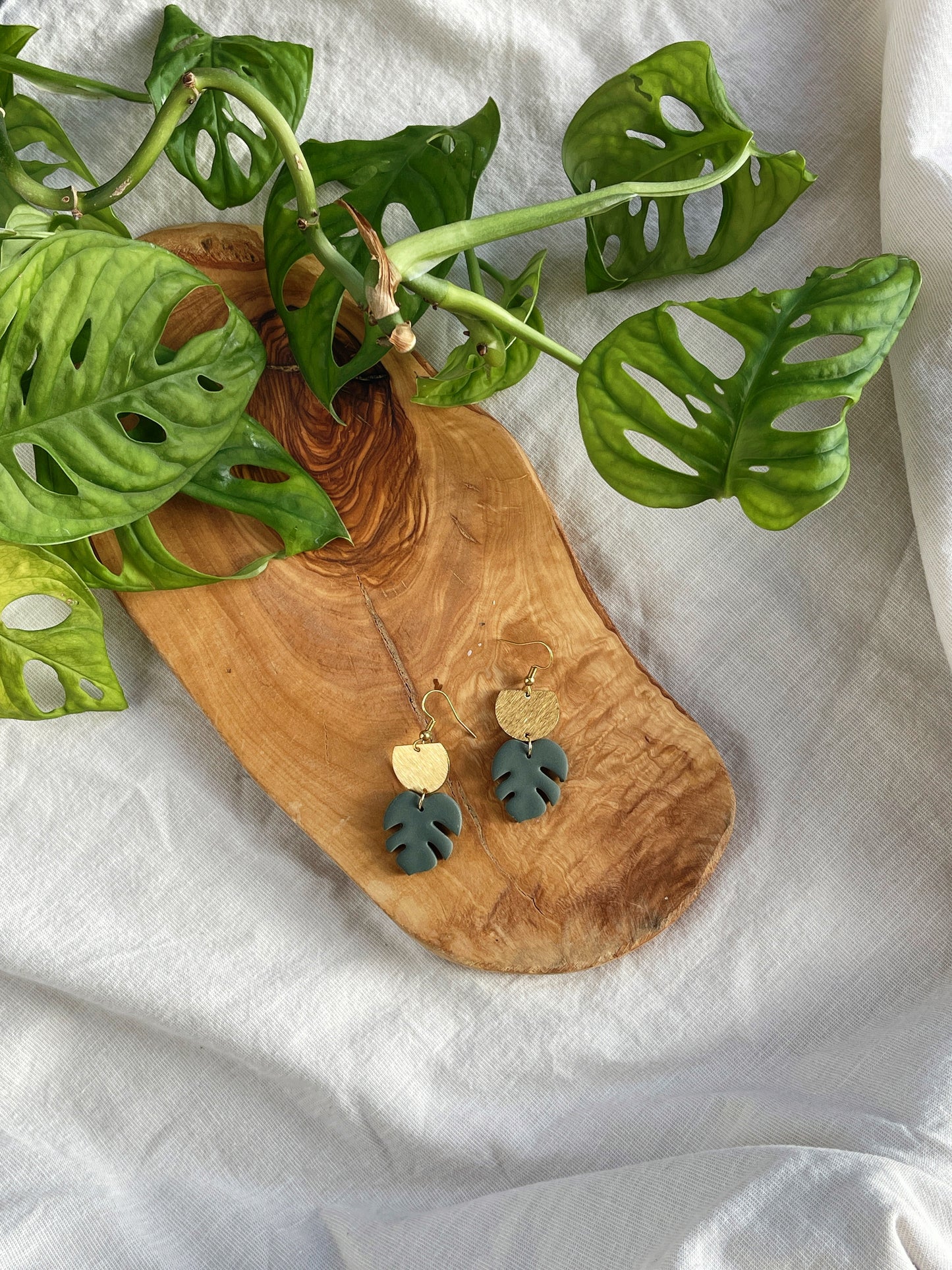 Monstera Clay Earrings